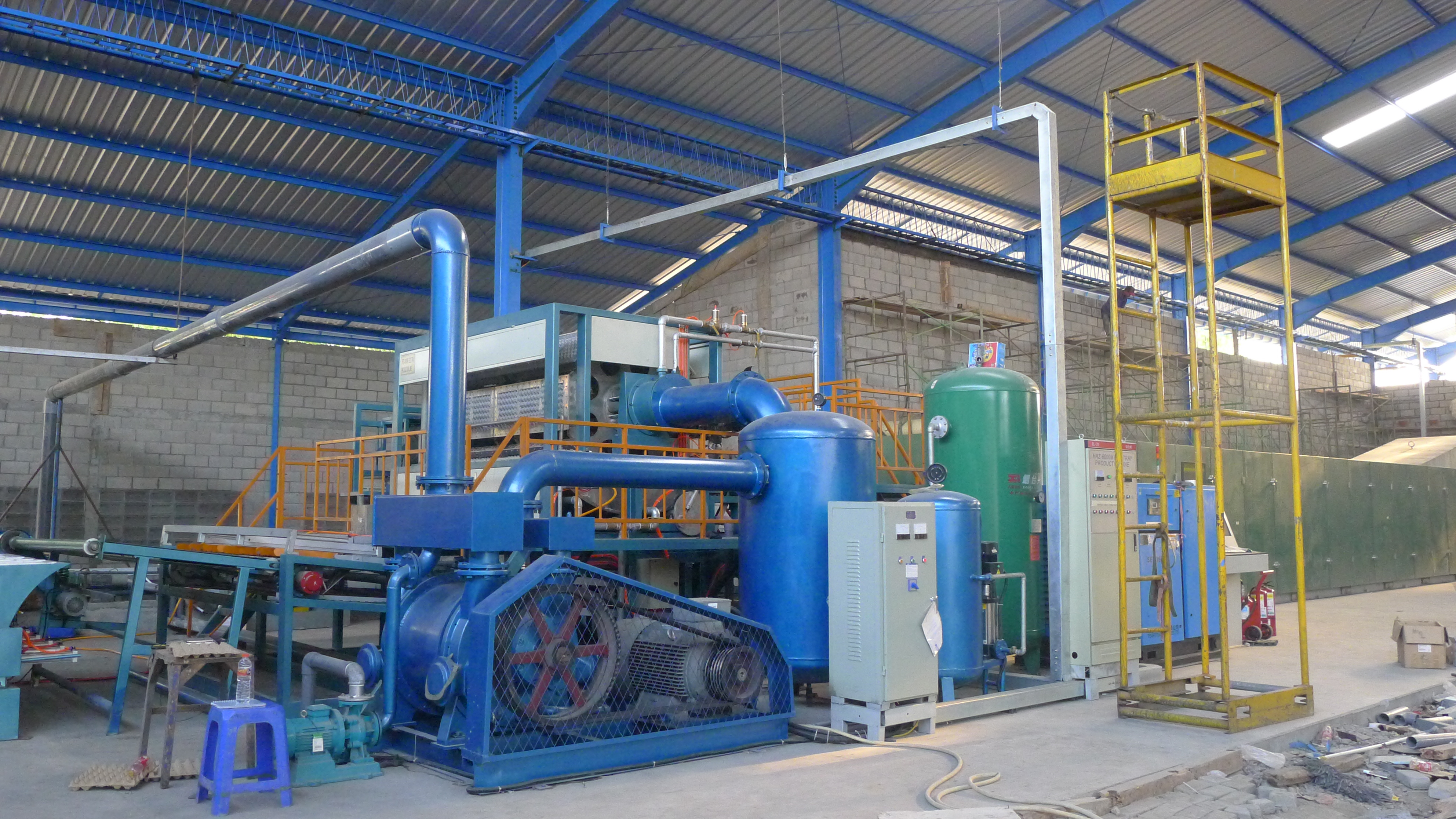 蛋托機(jī)、蛋托生產(chǎn)線(xiàn)、雞蛋托盤(pán)機(jī)，請(qǐng)致電宏潤(rùn)包裝